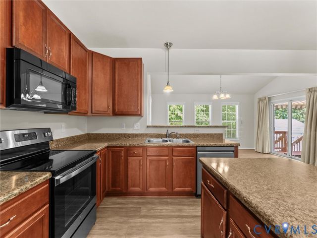 2061 Maginoak Ct, North Chesterfield, VA 23236