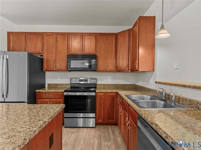2061 Maginoak Ct, North Chesterfield, VA 23236
