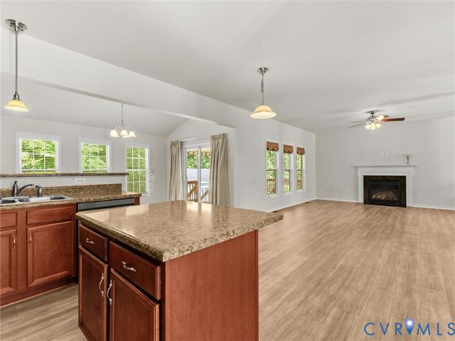 2061 Maginoak Ct, North Chesterfield, VA 23236