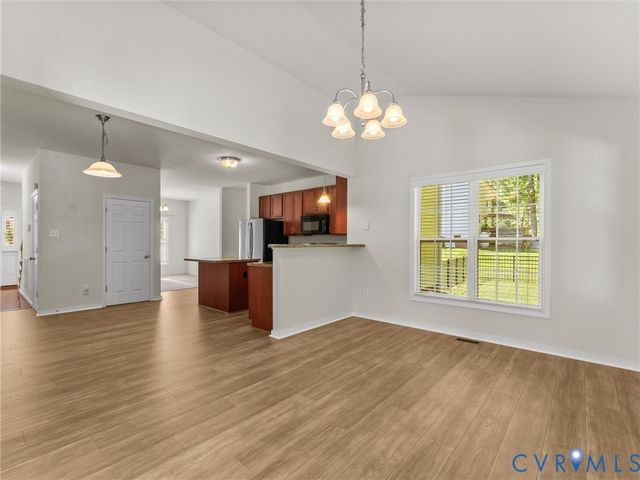2061 Maginoak Ct, North Chesterfield, VA 23236