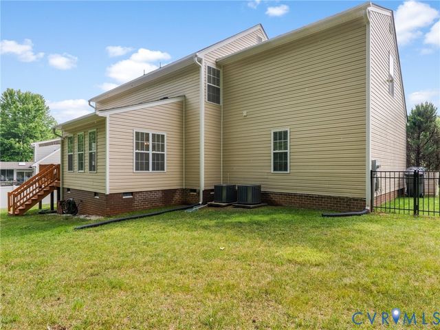 2061 Maginoak Ct, North Chesterfield, VA 23236