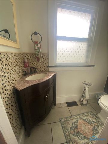 1850 Glendale Avenue, Toledo, OH 43614