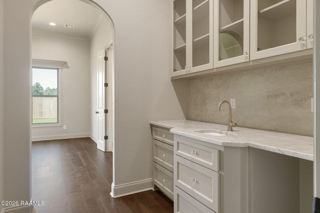123 Summit Heights Drive, Youngsville, LA 70592