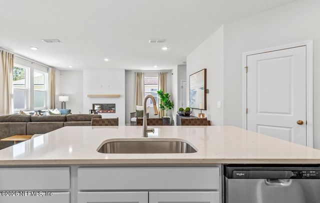 14768 MACADAMIA Lane, Jacksonville, FL 32218