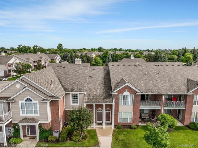 16476 Radison Drive, Macomb Township, MI 48044