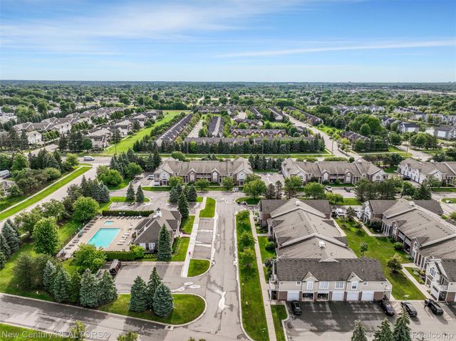16476 Radison Drive, Macomb Township, MI 48044