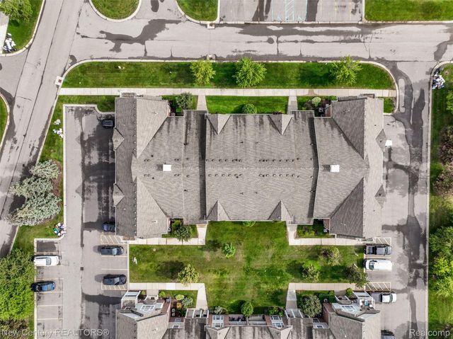 16476 Radison Drive, Macomb Township, MI 48044