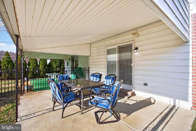 2720 CLAYTON ST, Philadelphia, PA 19152