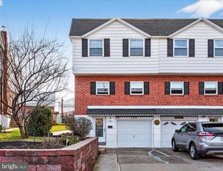 2720 CLAYTON ST, Philadelphia, PA 19152