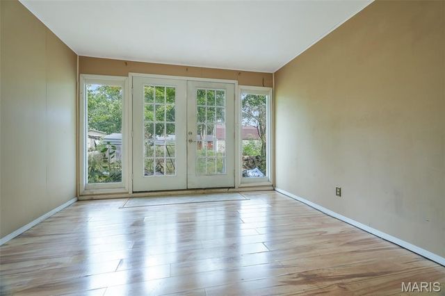 6 Hanson Drive, Granite City, IL 62040