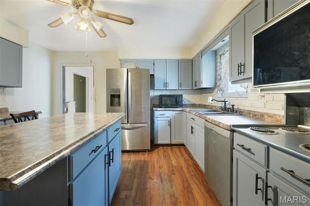 6 Hanson Drive, Granite City, IL 62040