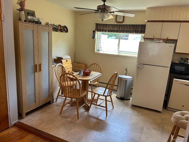 400 Fulton Street D 8, Farmingdale, NY 11735