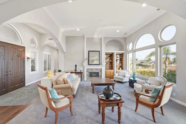 14040 Iris Lane, Poway, CA 92064