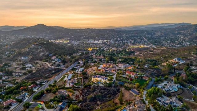14040 Iris Lane, Poway, CA 92064