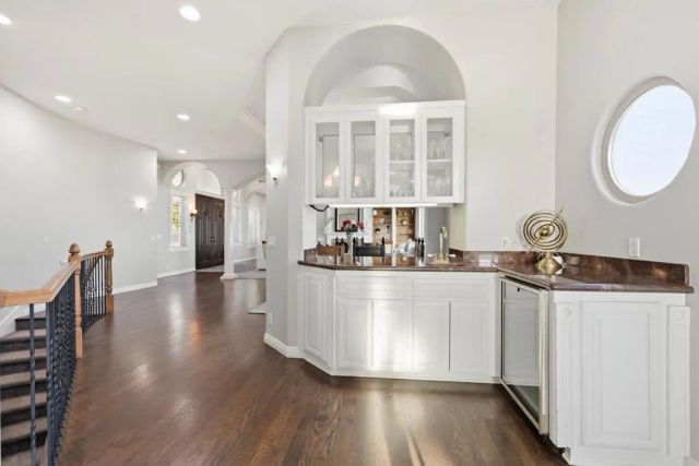 14040 Iris Lane, Poway, CA 92064
