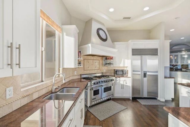 14040 Iris Lane, Poway, CA 92064