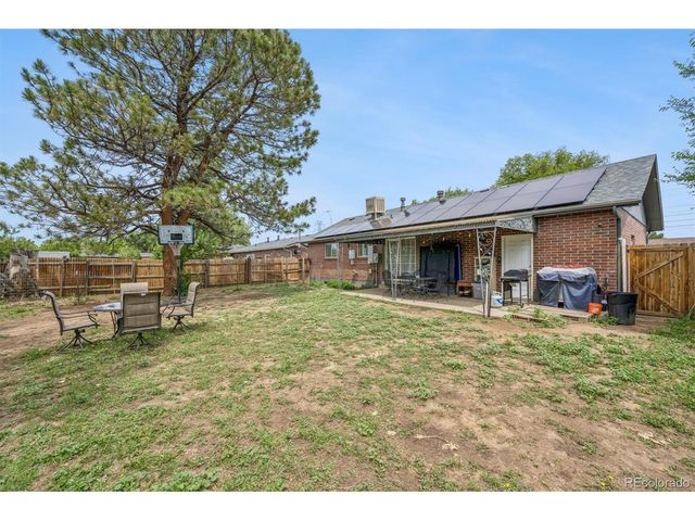 14742 Randolph Pl, Denver, CO 80239