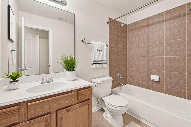 5010 Dartmoor Ridge Trail, Houston, TX 77066