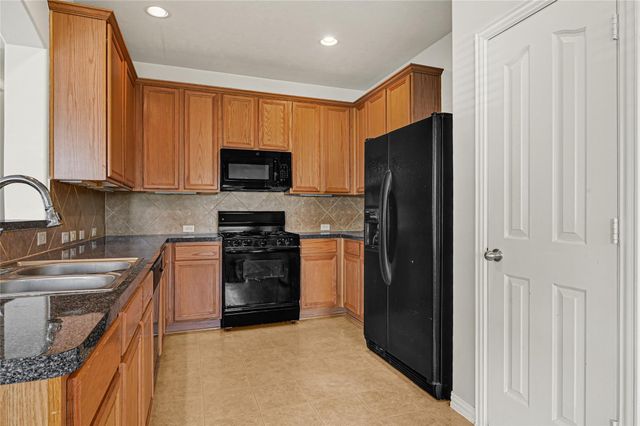 5010 Dartmoor Ridge Trail, Houston, TX 77066