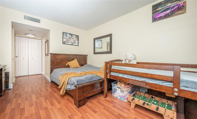 20379 W Country Club Drive 332, Aventura, FL 33180