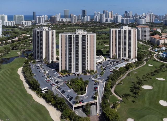 20379 W Country Club Drive 332, Aventura, FL 33180