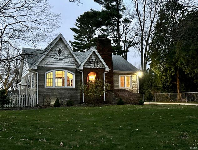 19530 Paxson Drive N, South Bend, IN 46637