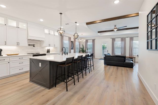 1805 Nomas Street, Dallas, TX 75212