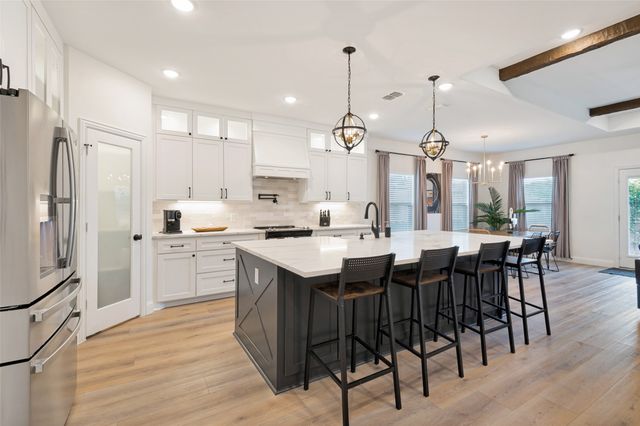 1805 Nomas Street, Dallas, TX 75212