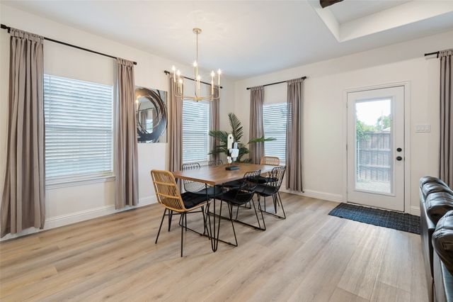1805 Nomas Street, Dallas, TX 75212