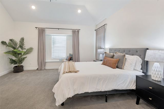 1805 Nomas Street, Dallas, TX 75212