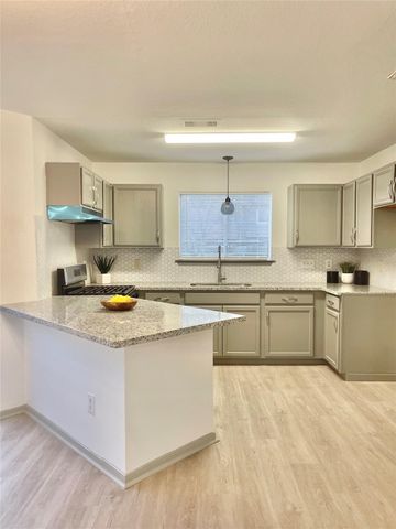 15609 Martineau Street, Houston, TX 77032