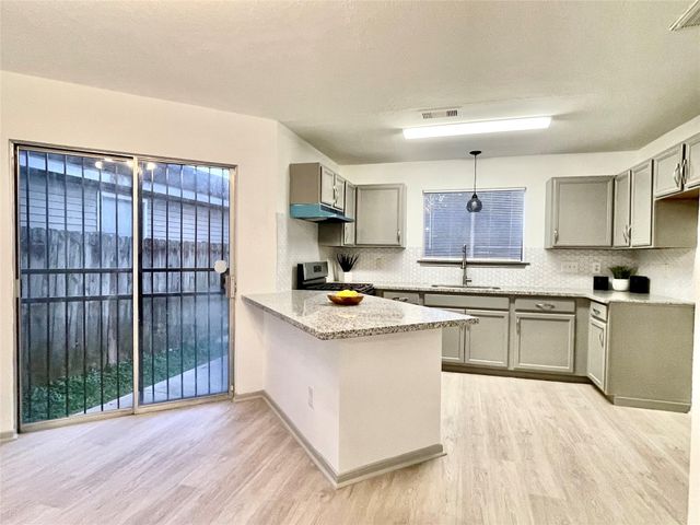 15609 Martineau Street, Houston, TX 77032