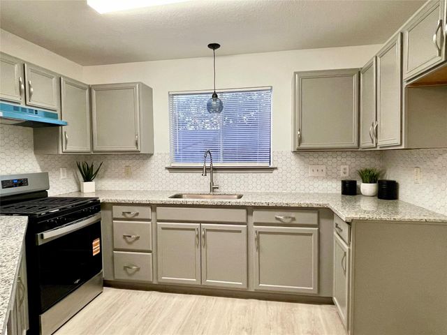 15609 Martineau Street, Houston, TX 77032