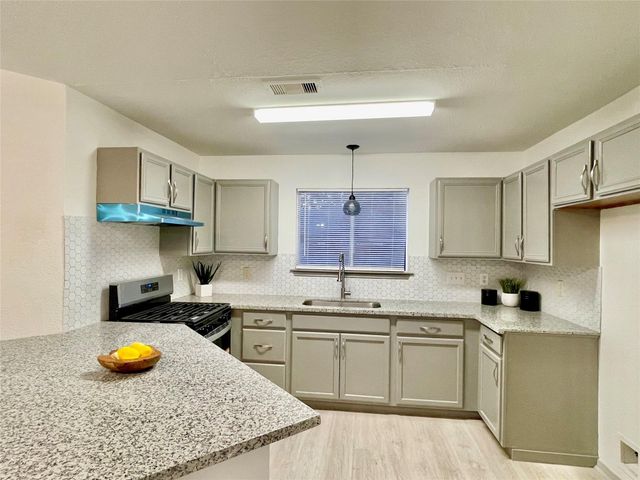 15609 Martineau Street, Houston, TX 77032