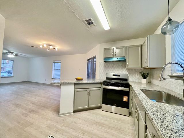 15609 Martineau Street, Houston, TX 77032