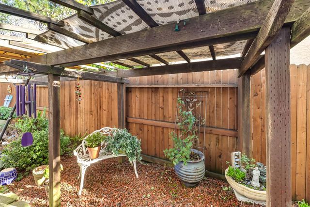 412 Brennen Circle, Roseville, CA 95678