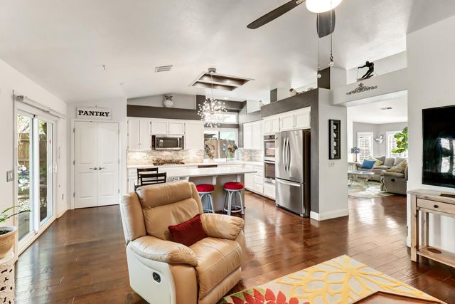 412 Brennen Circle, Roseville, CA 95678