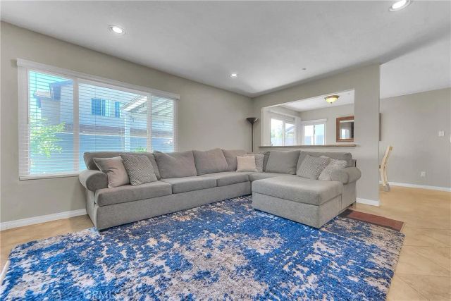 15549 Agate Drive, Fontana, CA 92337