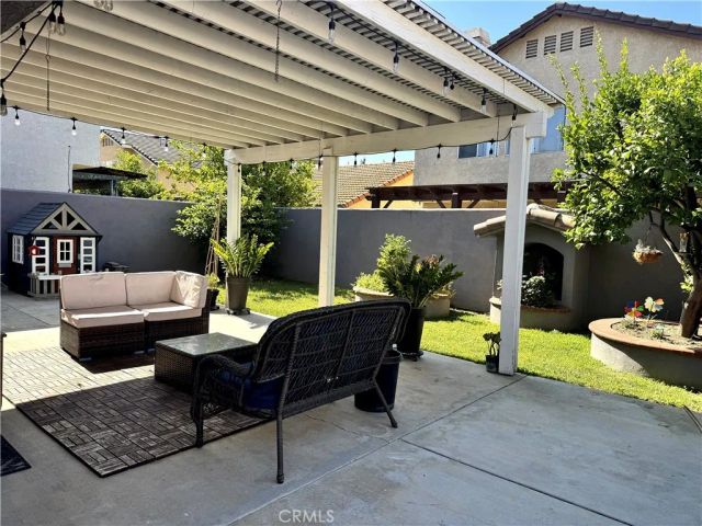 15549 Agate, Fontana, CA 92337