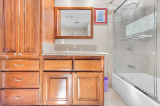 15549 Agate Drive, Fontana, CA 92337