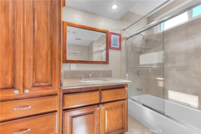 15549 Agate Drive, Fontana, CA 92337