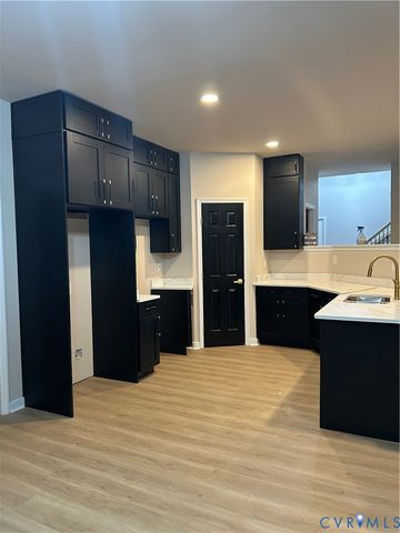 12371 Mason Ave, Chester, VA 23831