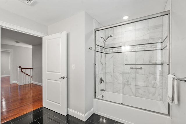 94 North St, Medfield, MA 02052