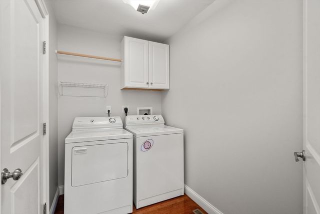 94 North St, Medfield, MA 02052