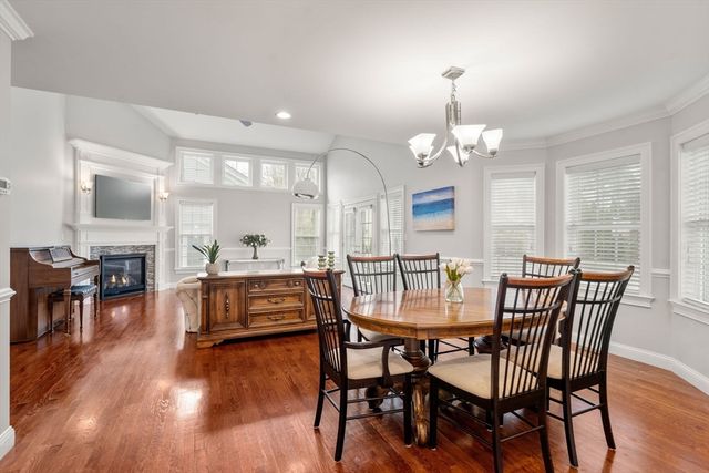 94 North St, Medfield, MA 02052