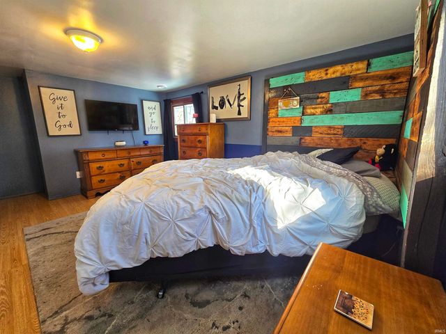 230 E Chestnut Street, Waterloo, IN 46793