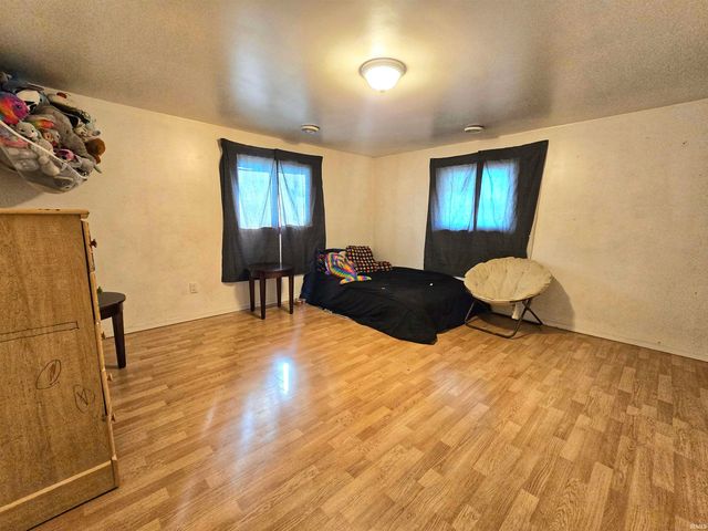 230 E Chestnut Street, Waterloo, IN 46793