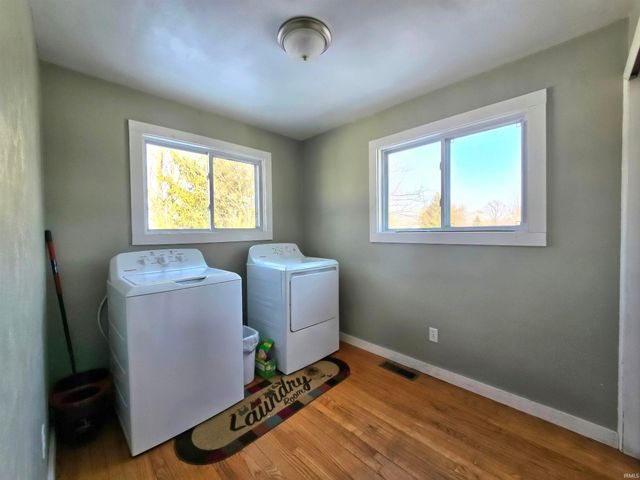 230 E Chestnut Street, Waterloo, IN 46793