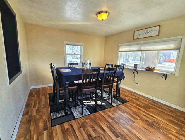 230 E Chestnut Street, Waterloo, IN 46793