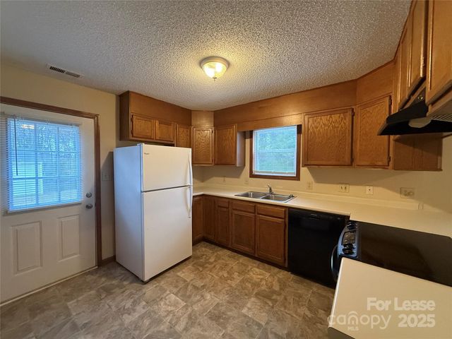 131 Pine Meadow Lane, Mooresville, NC 28117